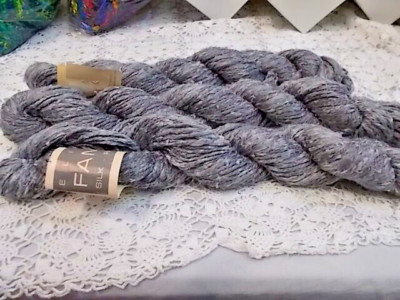 LOT OF 3 HANKS VINTAGE ELITE 75% RAYON & 25% SILK FADED BLUE YARN 2.2 OZ - USA