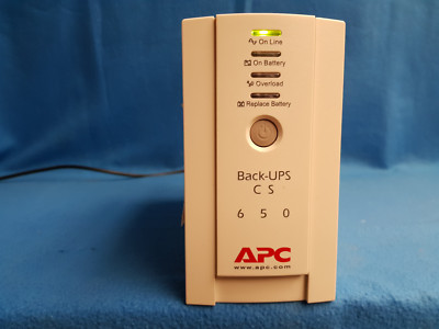 APC Back UPS CS 650, 650VA / 400W, Tower-USV-Anlage, neuer HR-Markenakku!