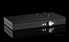 Schiit Freya Noval tube preamplifier 