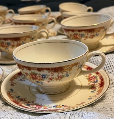 Homer Laughlin Eggshell Georgian Tea Cup and Saucer K41 N5 (1941) Set of 11 USA