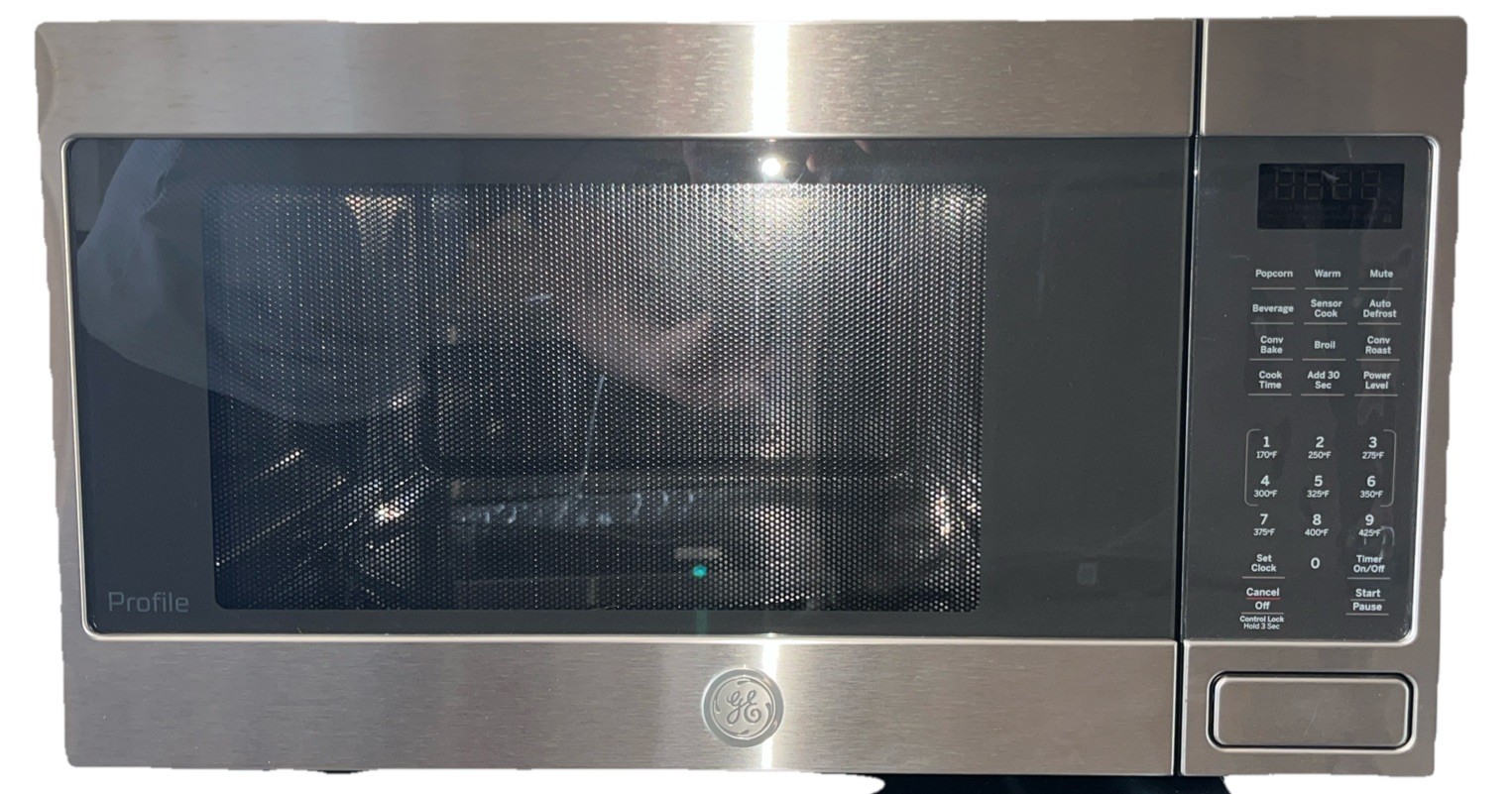 GE 1.5 cu ft PEB9159SJSS 1000 Watts With Convection Cook Microwave Oven