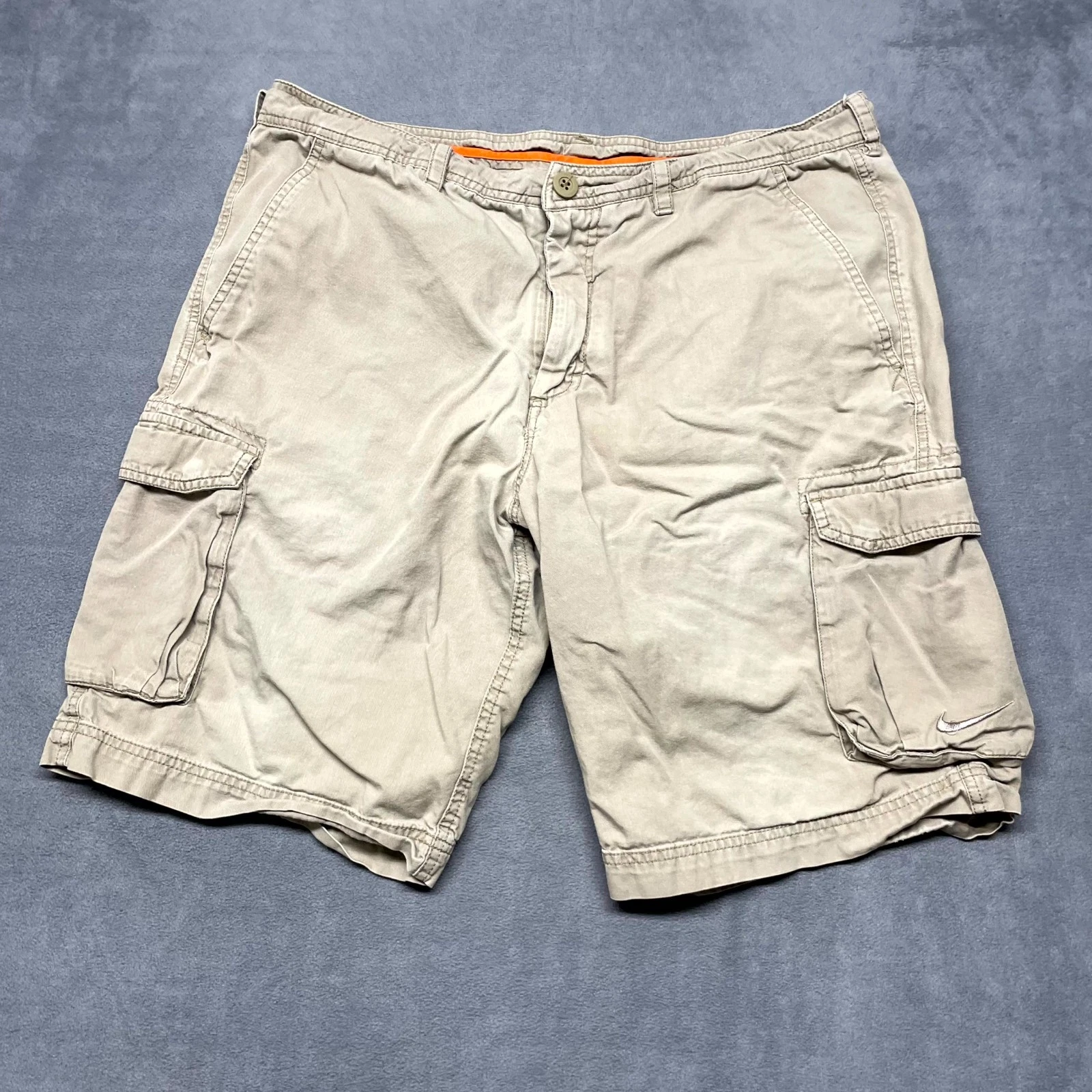 Nike The Athletic Dept Y2K Cargo Shorts Men 34 Beige Swoosh Logo Canvas Mid Rise