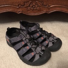 Keen Youth Newport H2 Grey Sandal Size 5
