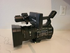 Sony NXCAM HXR-NX100 Camcorder 24x Optical Zoom