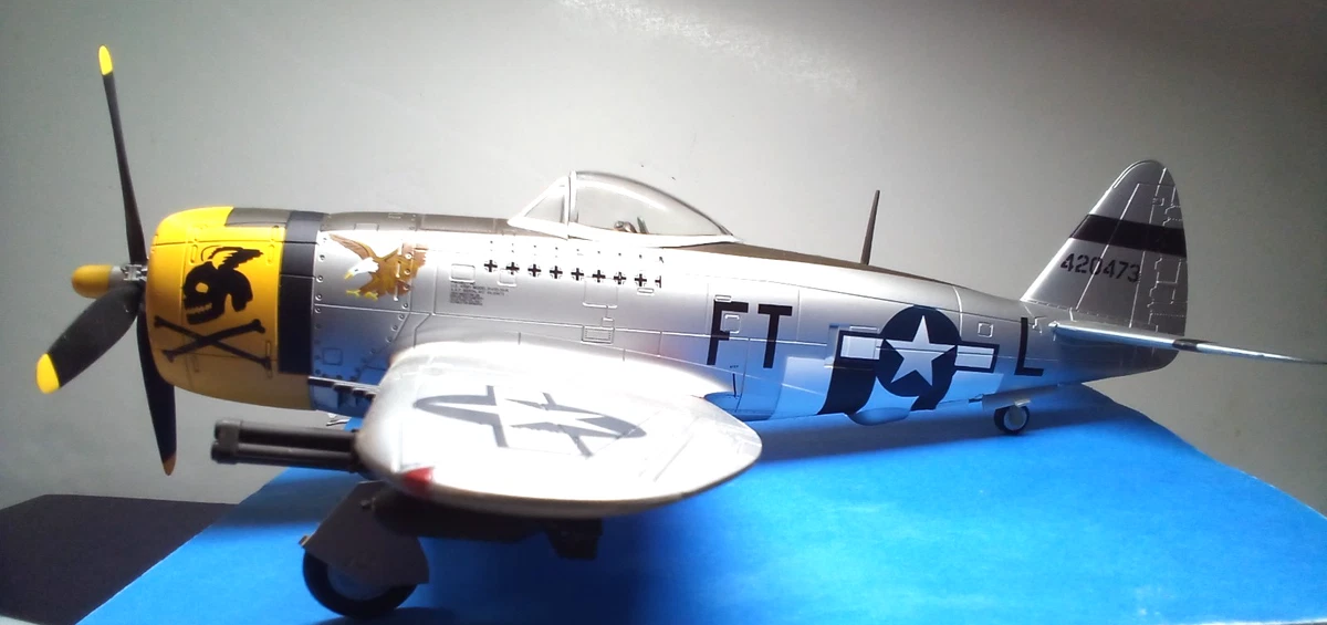 21st Century Toys Plastic 1:18 Scale Diecast Aircraft & Spacecraft