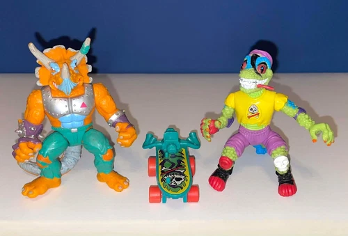 Vintage 1990 Playmates Toys TMNT Triceraton & Mondo Gecko Action Figures Loose