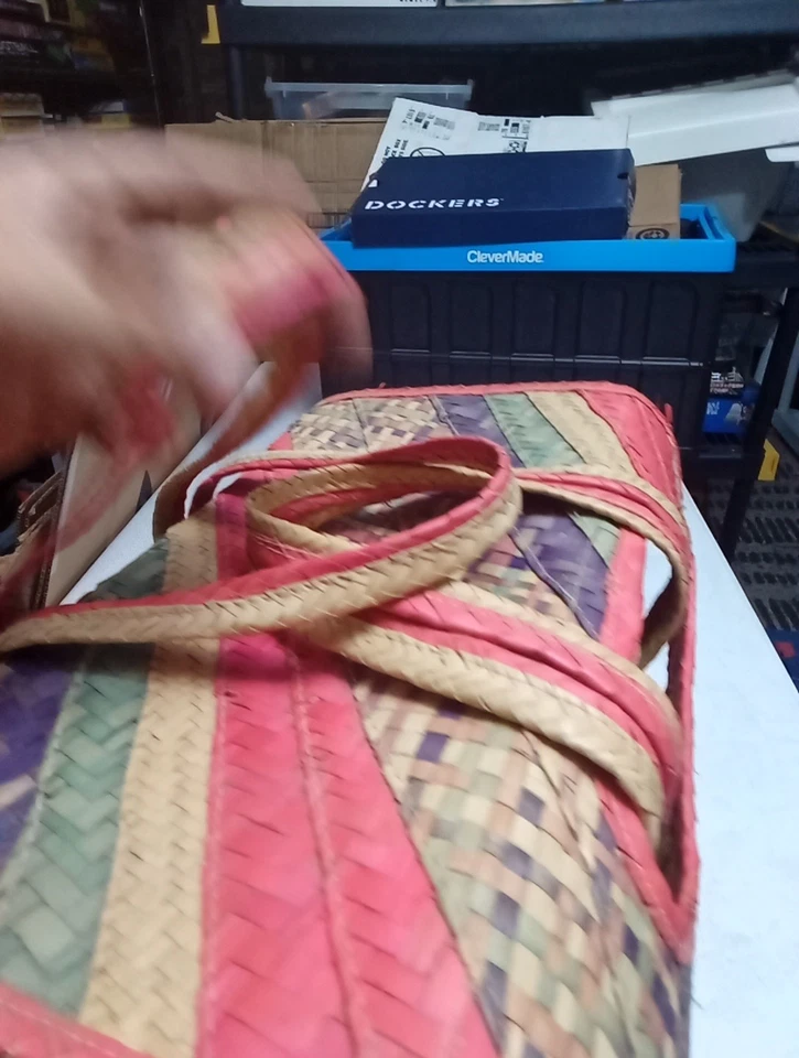 Mexico Edo. De Oaxaca Handmade Woven Large Colorful Straw Basket 9"×12"×16" - Image 3 of 4