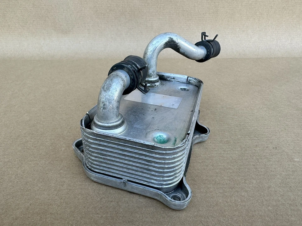 Mercedes Benz C32 SLK32 AMG SRT6 2001-2006 enfriador de aceite A1121880601 Foto 4 de 4