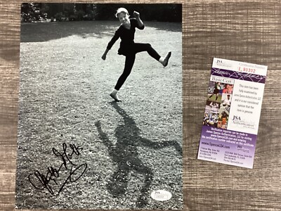 (SSG) Cute HAYLEY MILLS Signed 8X10 Photo ''Pollyanna - Parent Trap'' with JSA COA