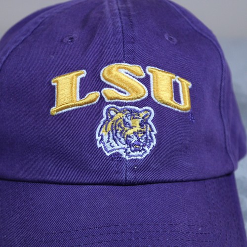 LSU Tigers Cappello Berretto Uomo Viola Strapback Ricamato Louisiana State NCAA - Foto 2 di 9