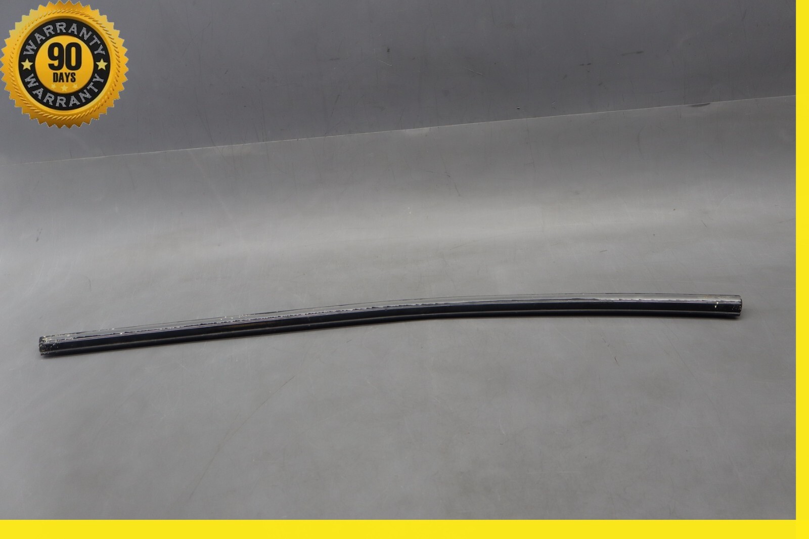 14-20 Maserati Ghibli Rear Right Side Door Window Belt Molding Oem