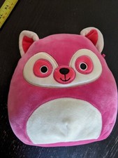 Squishmallow 8" Lucia the Lemur Hot Pink Plush Quick Ship
