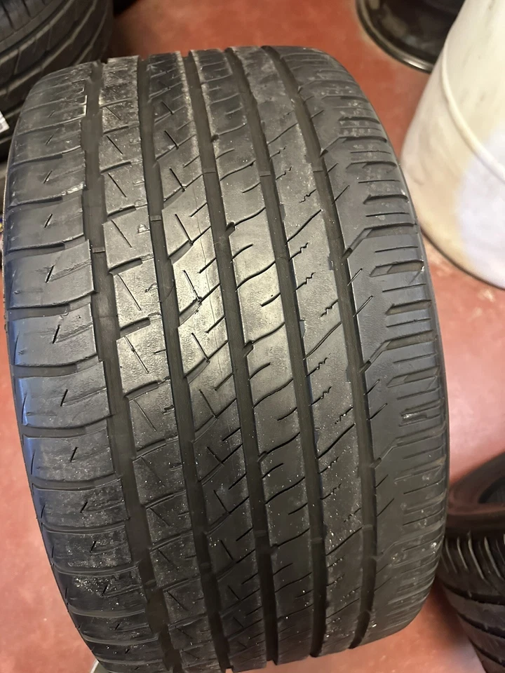 Neumáticos usados asimétricos Goodyear Eagle F1 285/35ZR19 99Y Foto 2 de 4