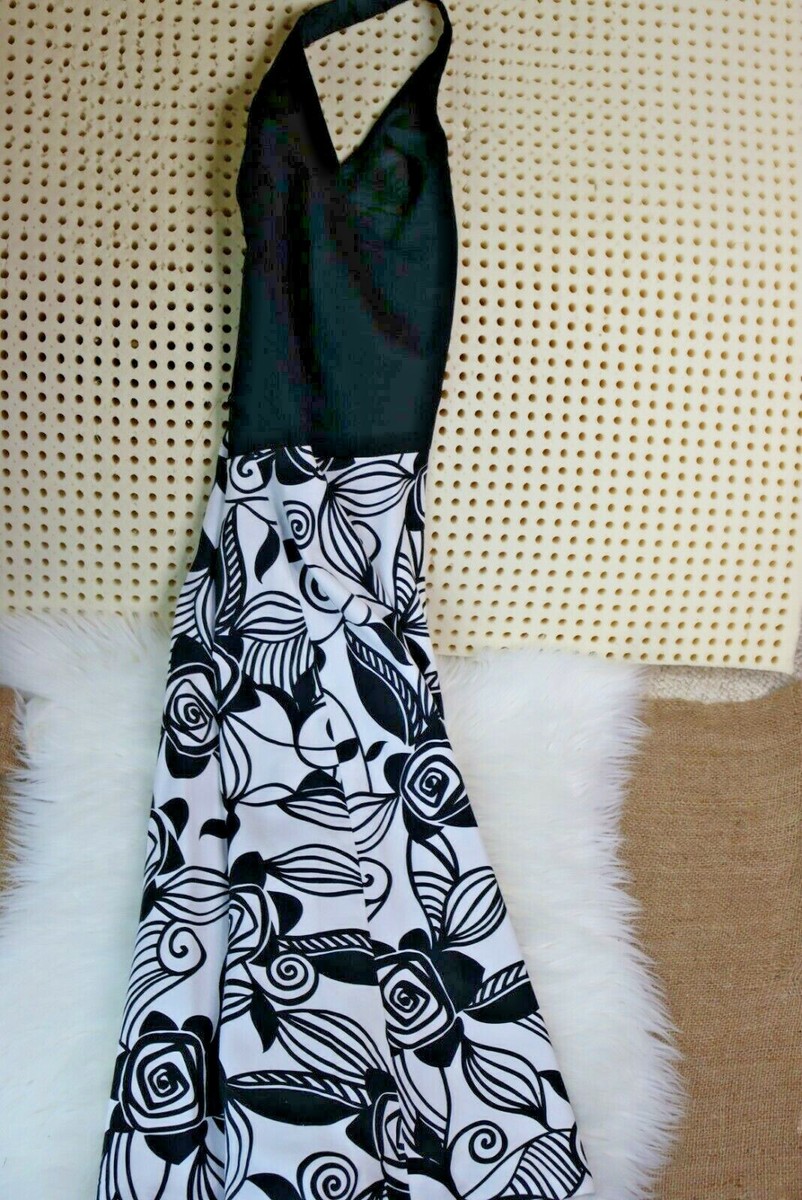 Liz Claiborne Halter Dress Sz 8 Lined Black and White Geo Design w/ Black Bodice Liz Claiborne Halter Dress Sz 8 Lined Black and White Geo Design w/ Black Bodice