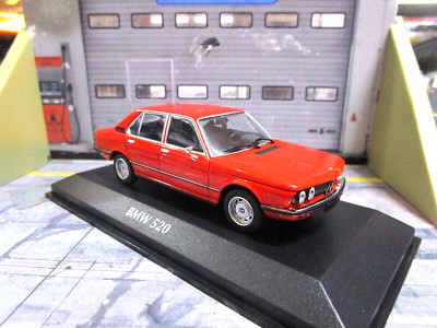 BMW 5er Reihe 520 E12 Limousine 1972 red rot  1/1000 Maxichamps Minichamps 1:43