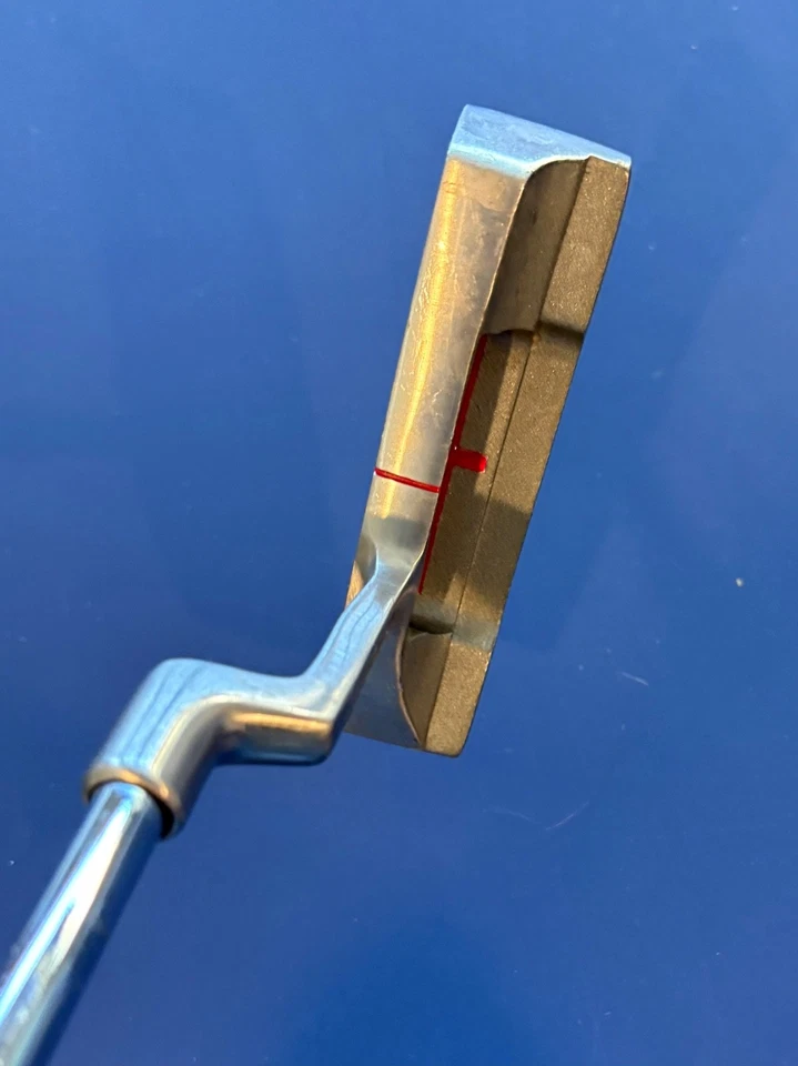 Right handed Condor Marks Man Balata Putter. 35 in. - Image 3 of 3