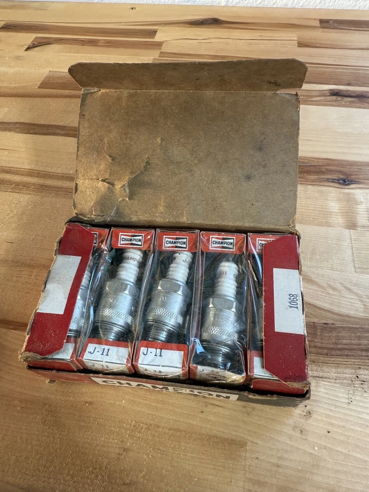 ‘NOS’ Champion RJ-11Y Spark Plugs...Charger, Road Runner, Cuda, Challenger, GTX - Image 2 of 4