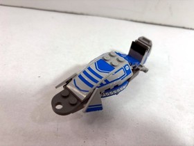 LEGO Star Wars: Mace Windu's Jedi Starfighter 7868 (2011) - Partially glued