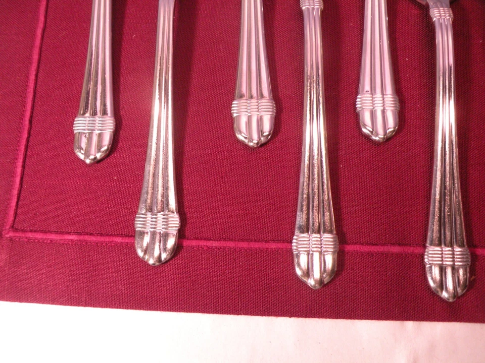 Juego de 9 cucharas de sopa/place ovaladas Hampton ODYSSEY cubiertos de acero inoxidable 7 3/4 GG1 Foto 4 de 4