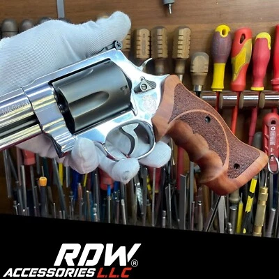 RDW LLC Smith Wesson 12,13,18,19,48,64,65,66,67,460,500,547,581,586,617,648,681,686 Grip