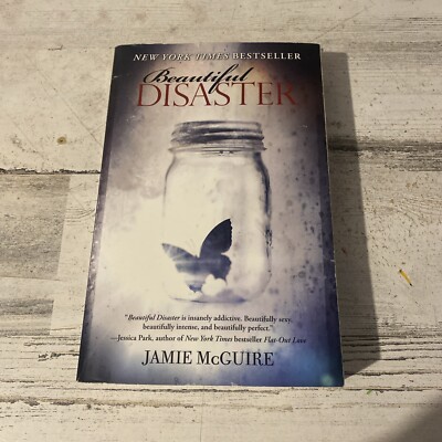Beautiful Disaster: A Novel; Beautiful Dis- Jamie McGuire, 1476712042, paperback