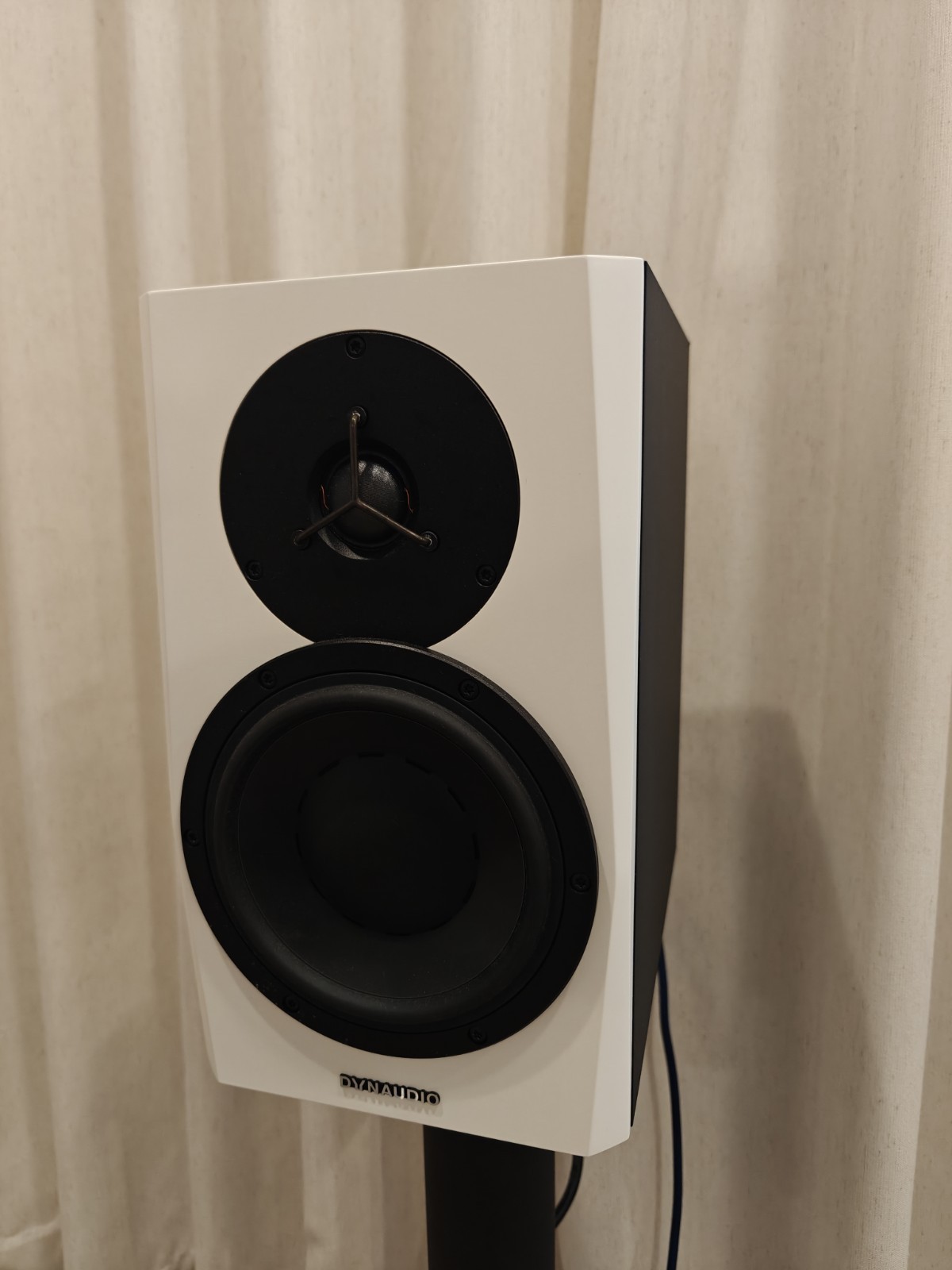 Dynaudio LYD7 Powered Studio Monitor Bookshelf Speakers Pair Warranty 12/2027
