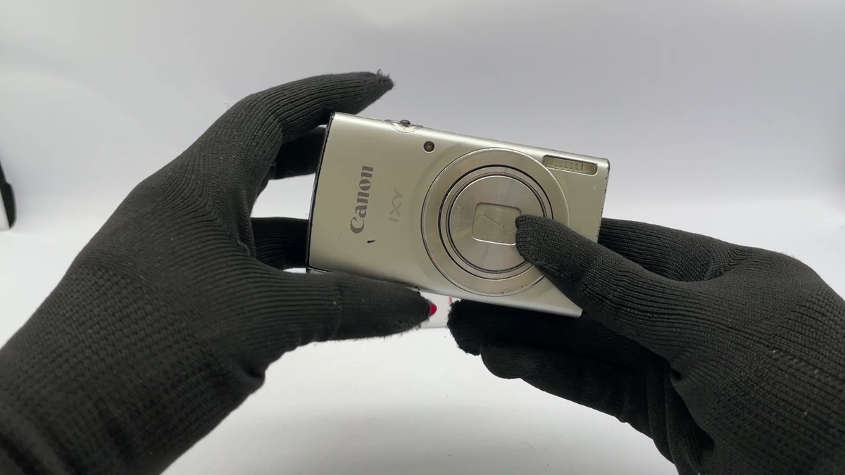 Canon Digital Camera IXY 180 Silver Optical 8x Zoom IXY180SL for