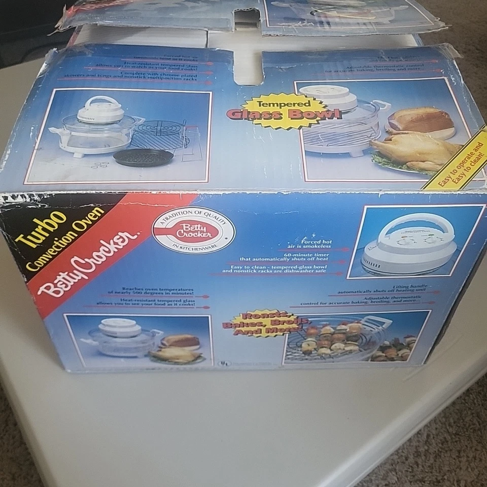VINTAGE BETTY CROCKER TURBO CONVECTION OVEN COUNTER TOP BC-1682 OPEN BOX - Image 3 of 4