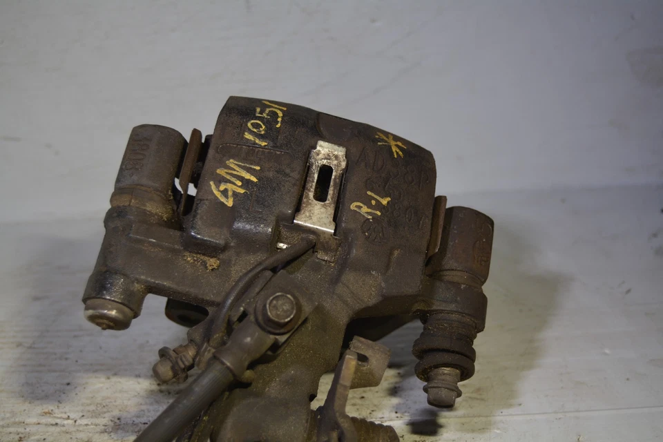 Pinza de freno trasera izquierda del lado del conductor Cadillac Sevilla 2000-2002 OEM, 536-00594 Foto 4 de 4