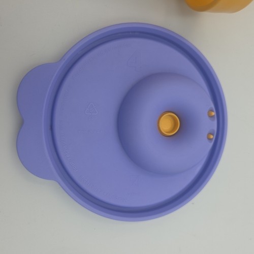 Tupperware Disney Winnie the Pooh Microwave Soup Bowl Vented Lid - Picture 6 of 9