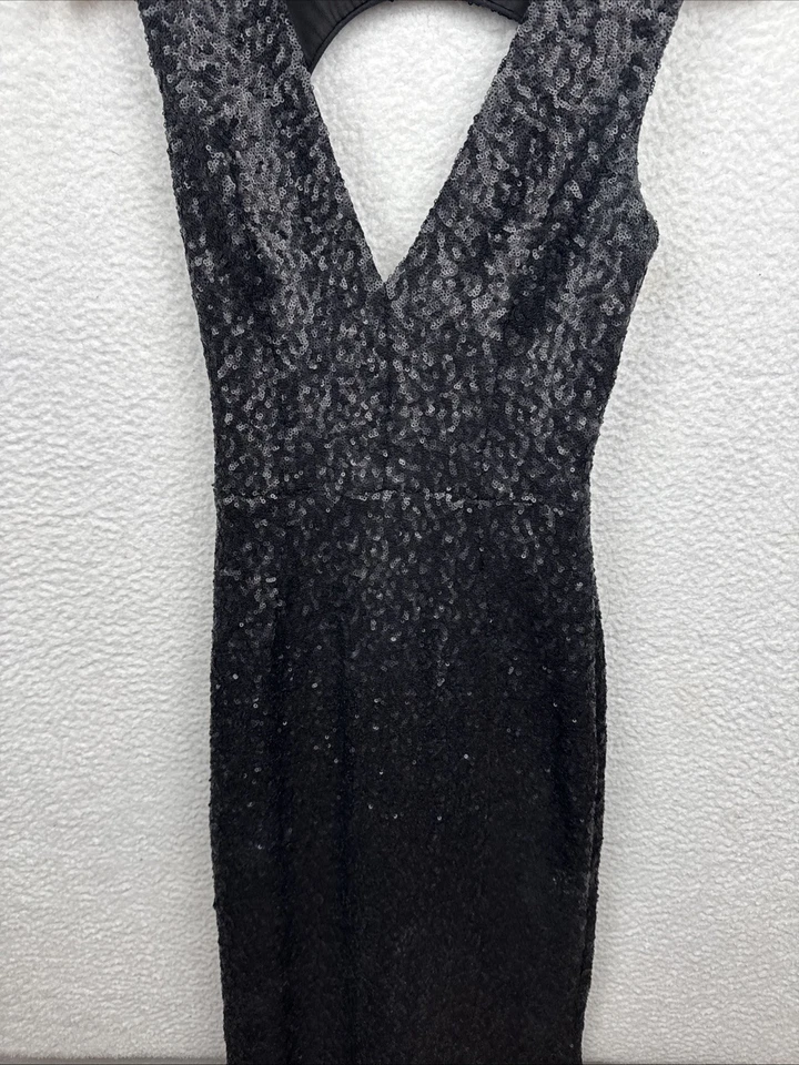 Vestido Dress the Population Karina Plunge Maxi Lentejuelas Espalda Abierta Negro Pequeño Foto 4 de 4