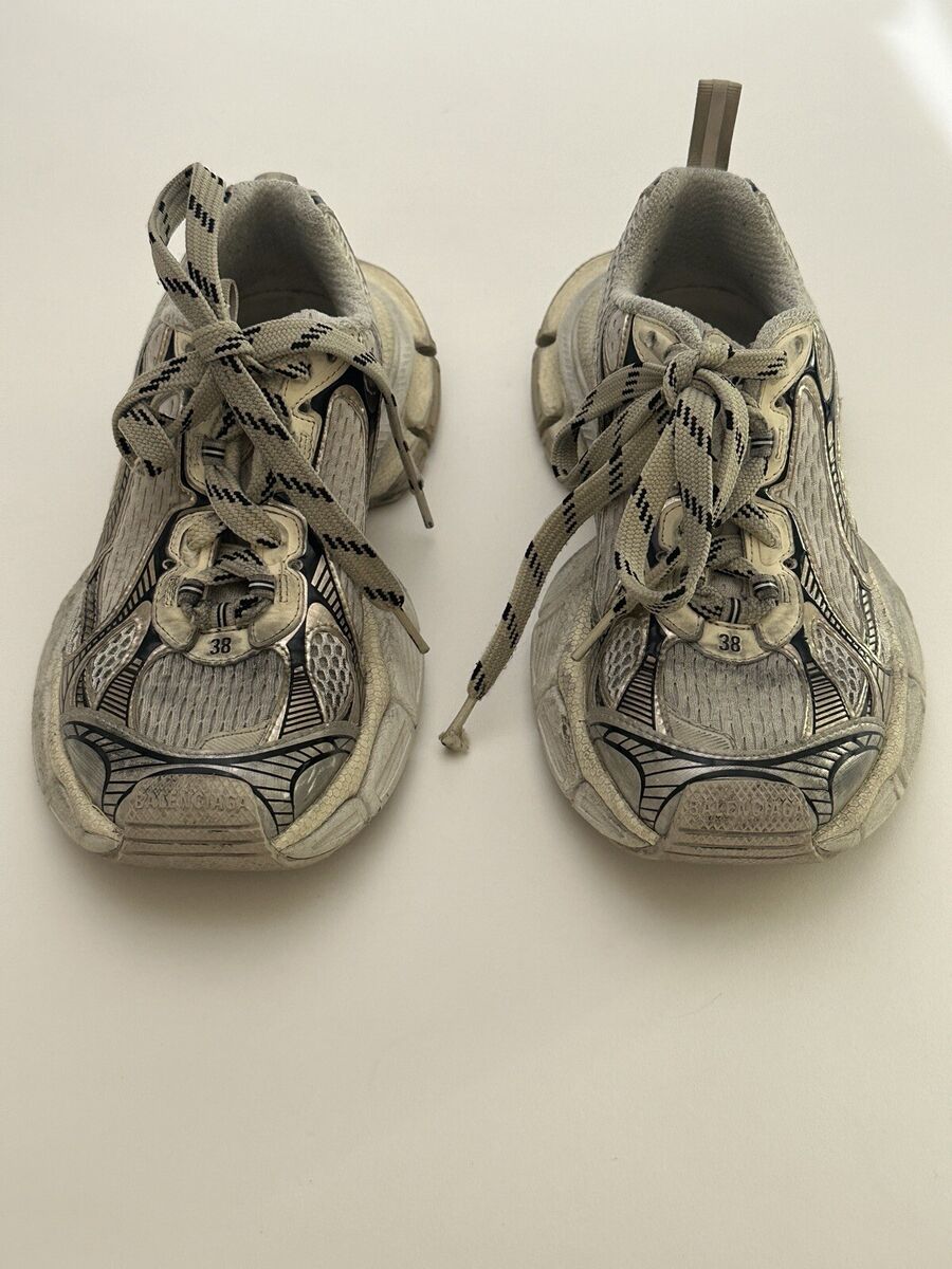 Size 8 / 38 - Balenciaga 3XL Sneaker Worn-Out - Light Beige Size 8 / 38 - Balenciaga 3XL Sneaker Worn-Out - Light Beige