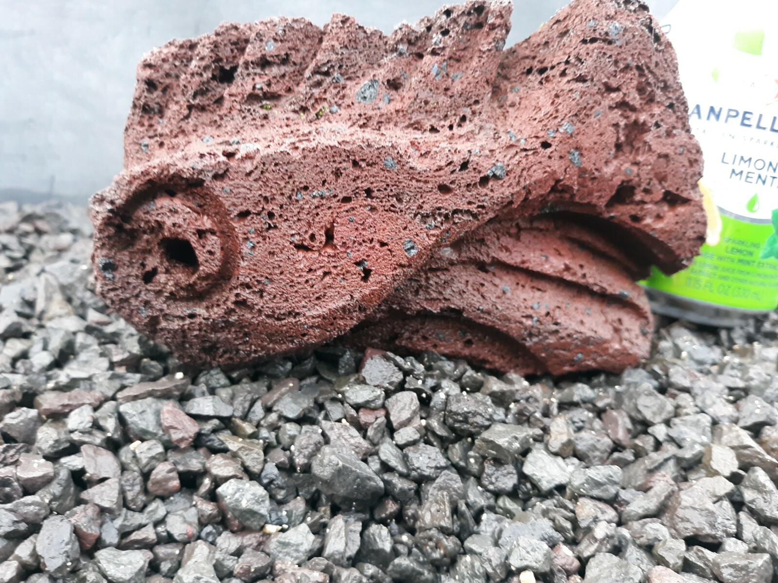 Fish cave theme aquarium fishtank decoration rock stone decor carved lava guppie