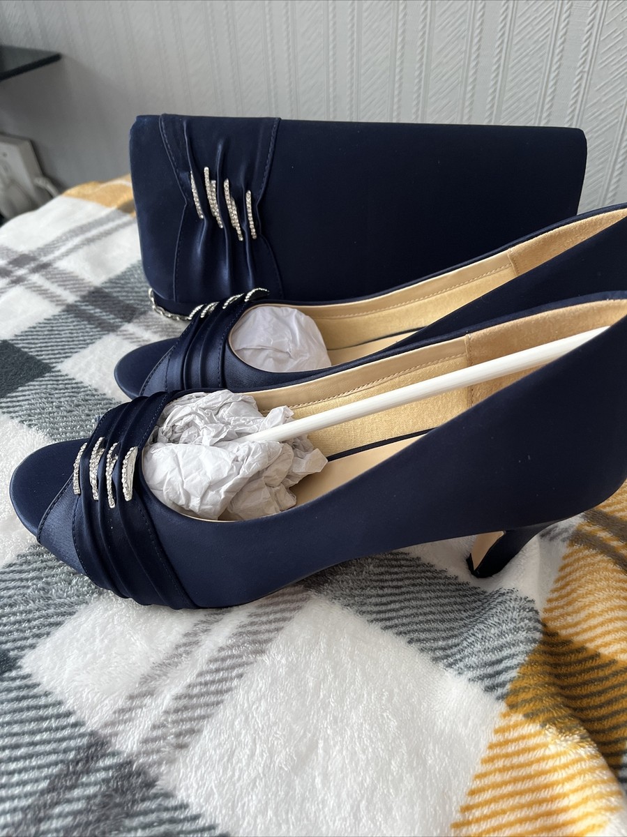 Lexus Jaya clutch bag in Navy With Matching Asia Shoes