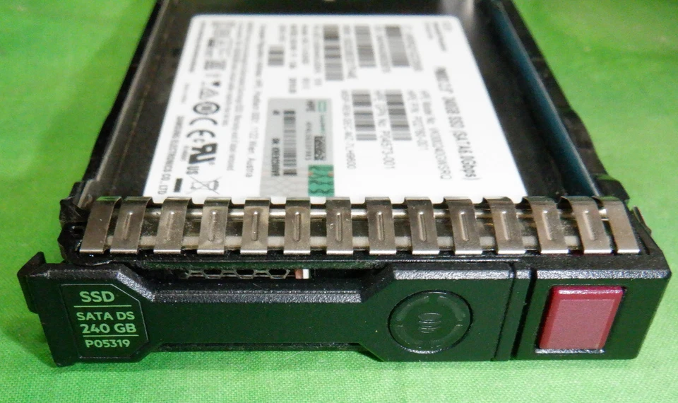 HP PM883 P02760-001 240GB 2.5" 6Gbps SATA SSD P05319-001 G9 / G10 Caddy - Image 2 of 3