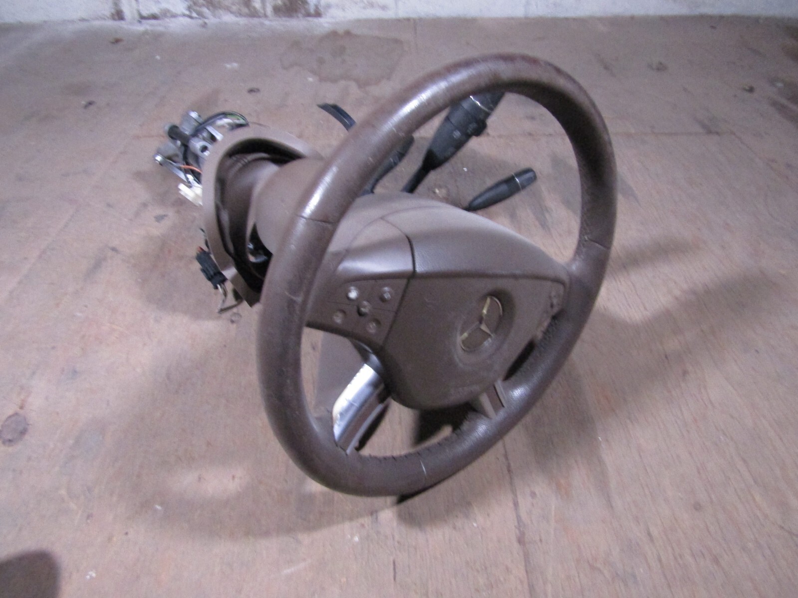 2007-2012 Mercedes-Benz GL450 Power Steering Column W/ Steering WheelA1644600916