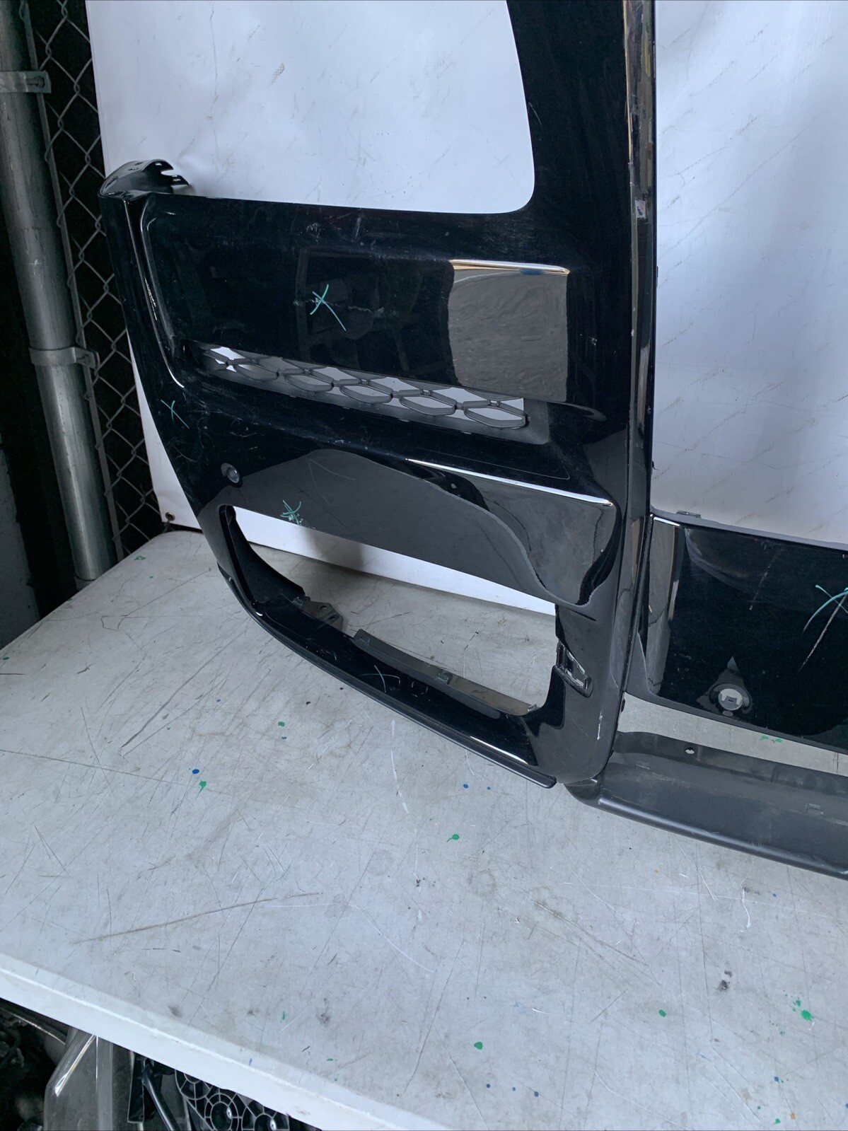 2018 - 2022 ROLLS ROYCE CULLINAN RR34 FRONT BUMPER COVER OEM
