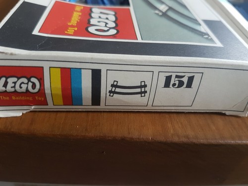 Vintage Lego Curved Rail Track 151 Boxed #151 New Old Stock - Picture 3 of 3