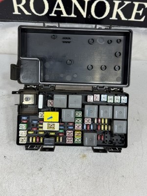 2008 Dodge Grand Caravan Chrysler Town & Country TIPM Fuse Box 56049720AR OEM