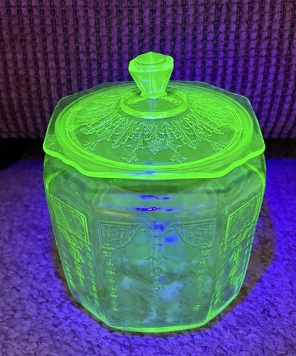 1930s Anchor Hocking Princess Vaseline/Uranium Glass Cookie Jar w/Lid Nice!