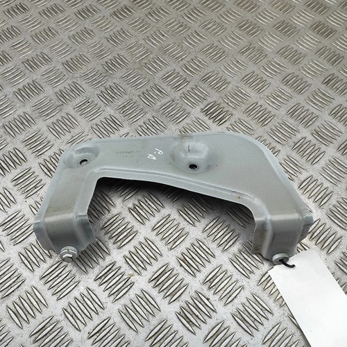 BMW X5 G05 Kotflügelhalter vorne rechts 7418220 3.0 Hybrid 219kW 2024 33561509