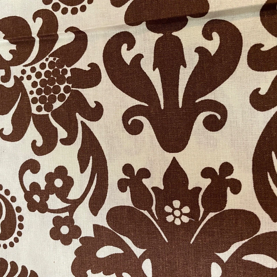 Lote de Tela 8 Yardas 42 W IKat Marrón Con Verde Claro Bkgd Algodón Pulido Unidireccional Foto 2 de 4