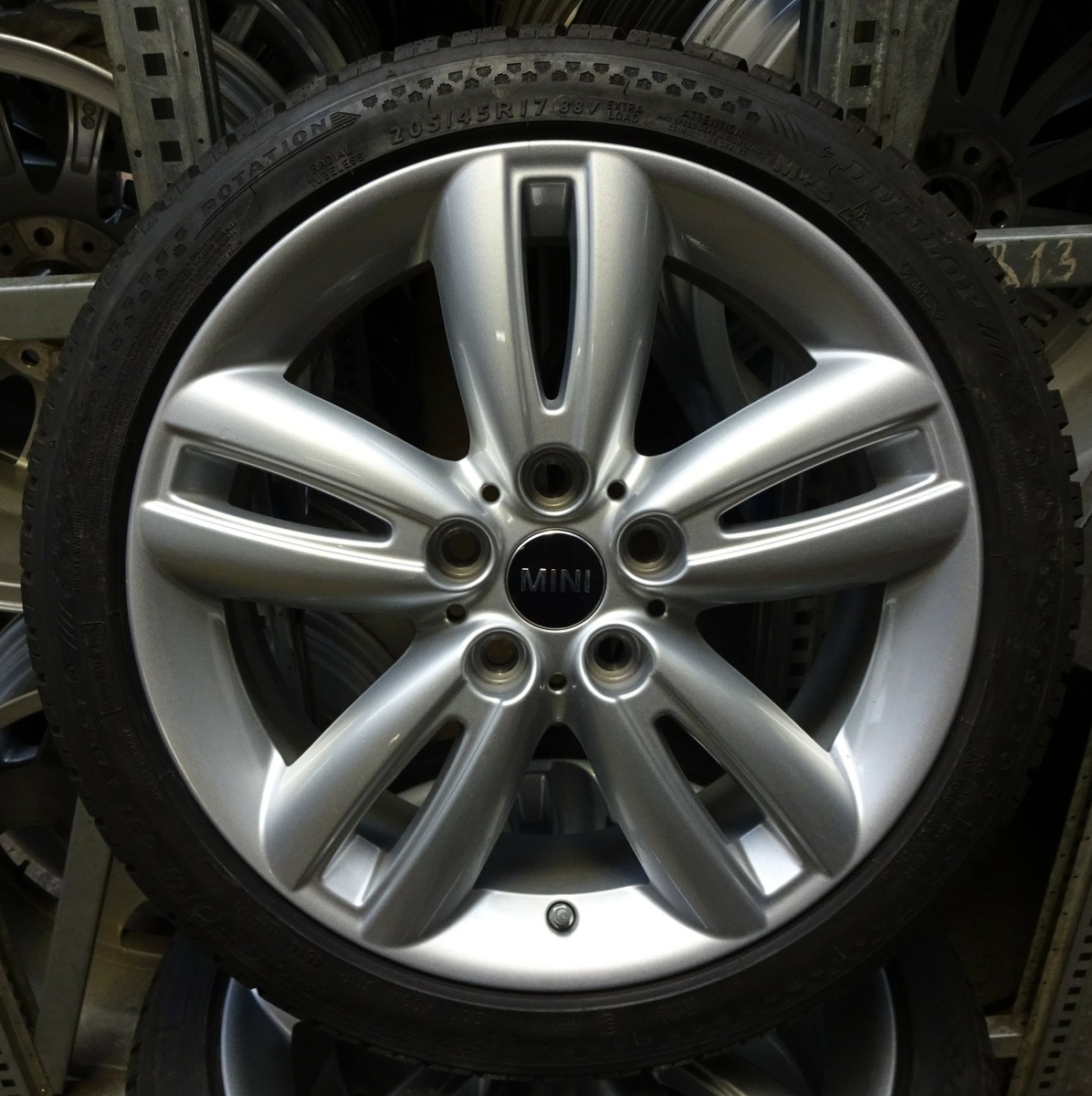 NS2R ＋ RAYS 4本　205/45/17 4 x 205/45 R17 88W XL Nankang NS-2R (Street Compound) Semi