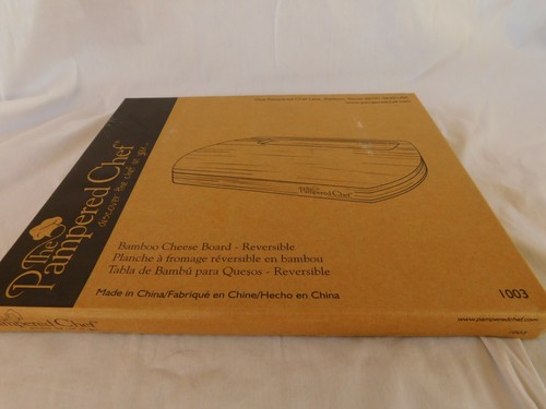 Pampered Chef BAMBOO REVERSIBLE CHEESE BOARD Brand New 1003 - Picture 4 of 6