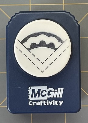 McGill Craftivity Corner Photo Slot Punch Scallops EUC Paper Crafting Cards Etc