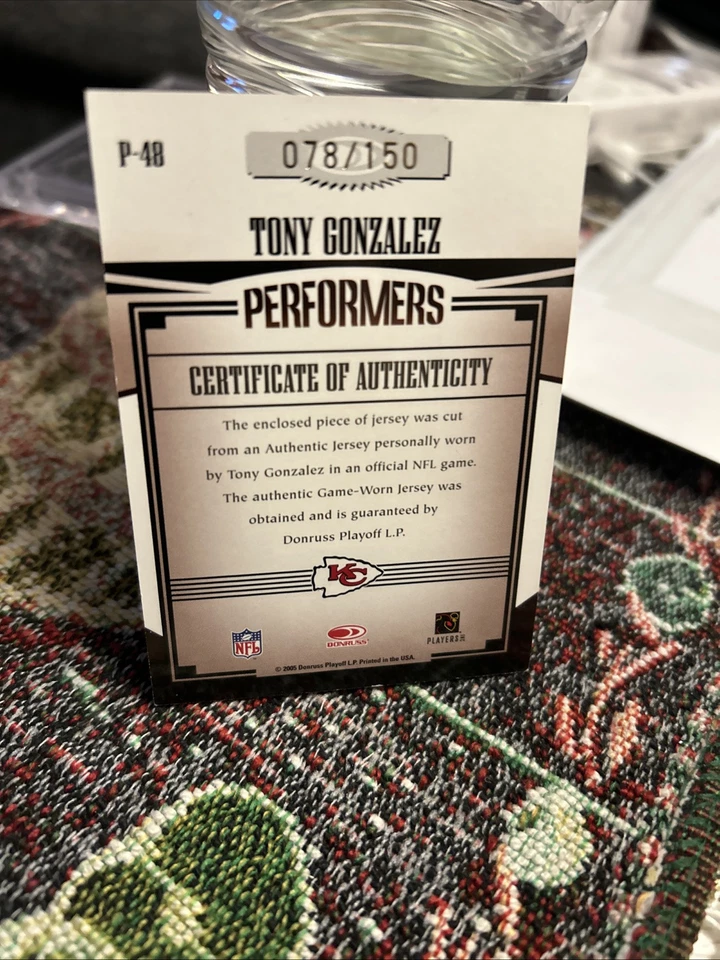 Donruss Gridiron Gear Performers 2005 #P-48 Tony Gonzalez 078/150 raro nítido Foto 4 de 4