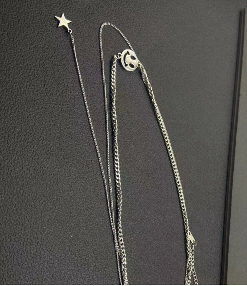 Collar de cadena estrella capas enchapadas en titanio acero inoxidable de moda para mujer Foto 2 de 4