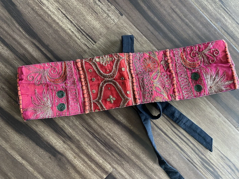 Cinturón Obi bordado vintage corbata en cummerbund boho envolvente dorado rojo negro Foto 4 de 4
