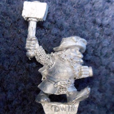 1988 Marauder DW16 MM10/2 Dwarf with Hammer 2 Dwarven Clansmen 88001/16 MM10 GW