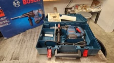 Bosch RH328VCQ 120V 1-1/8" Quick Change SDS-Plus Rotary Hammer Drill NEW IN BOX